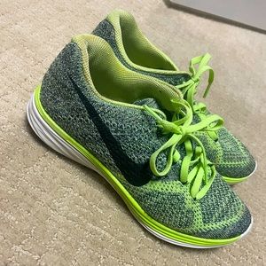 Women’s Nike Flyknit Running Shoes